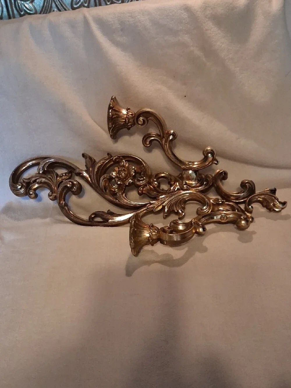 Home Interiors Ornate Gold Decorative Wall Hook Sconce
